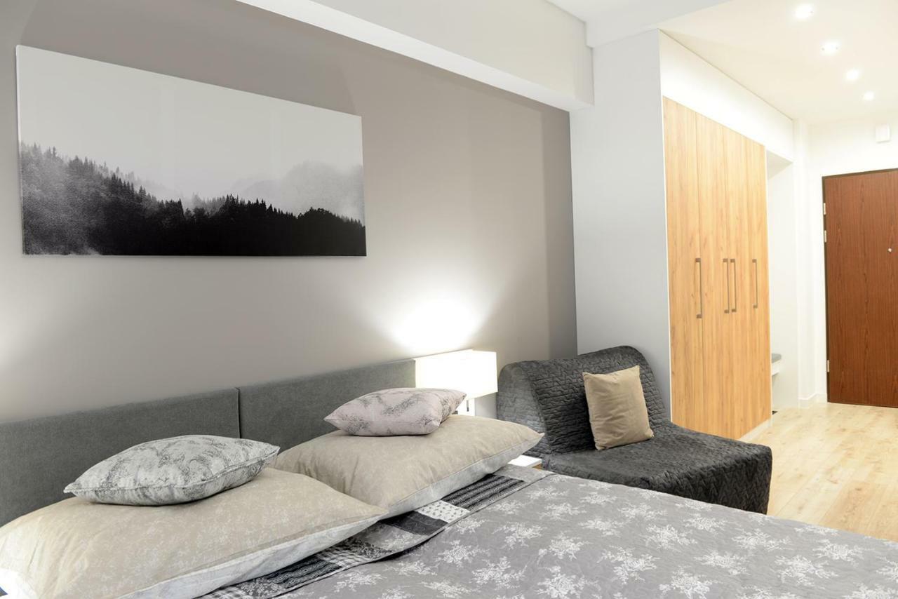 Slowik Apartment *